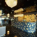 Apartment Gold House *