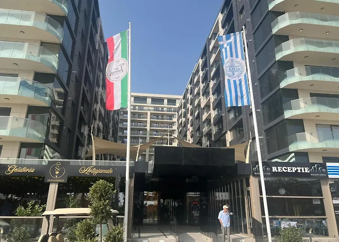 Gold House 那沃达利